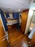Containerskib til salg