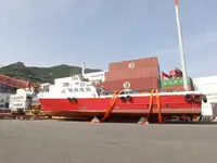 Containerskib til salg