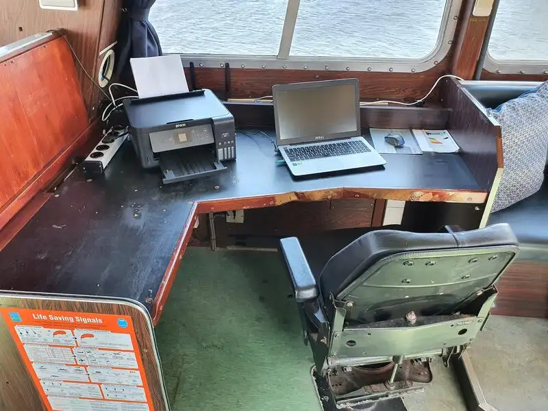 Patruljebåd til salg
