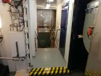 Containerskib til salg
