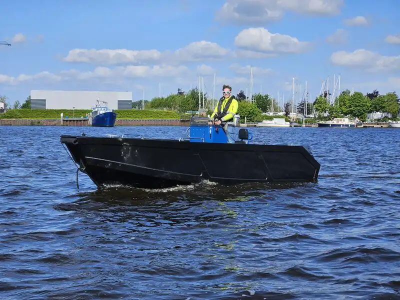 Containerskib til salg