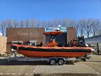 Containerskib til salg