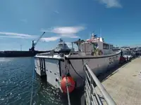 Besætningsbåd til salg