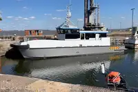 Containerskib til salg