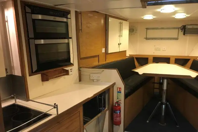 Arbejdsbåde til salg