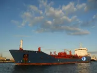Olie-/kemikalietanker til salg
