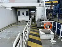 Containerskib til salg