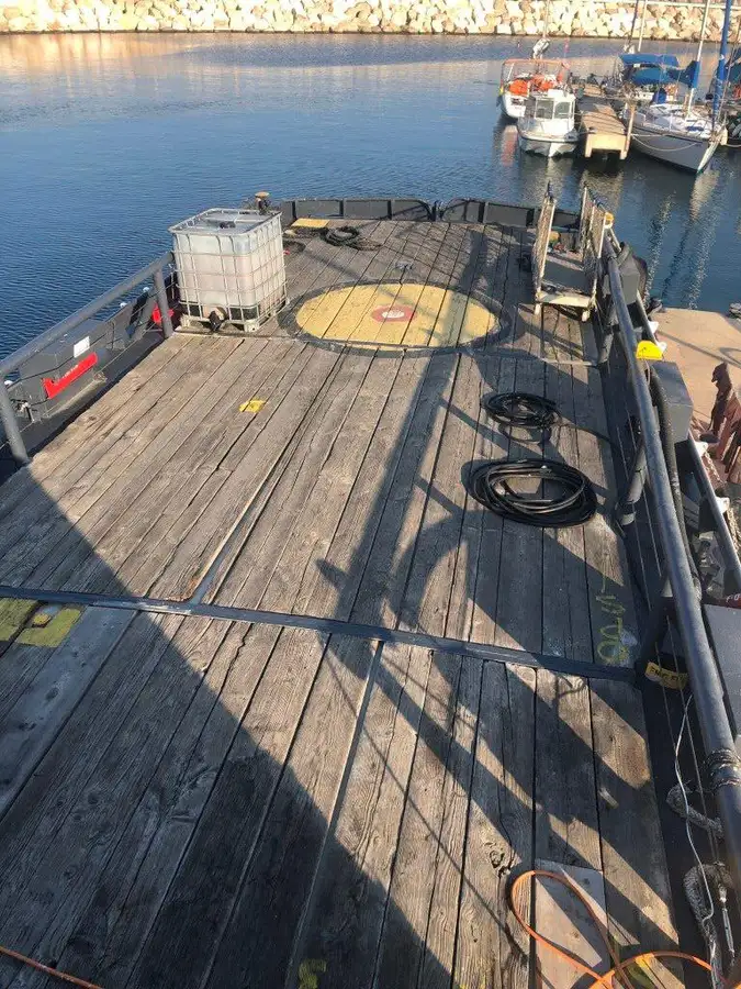 Containerskib til salg