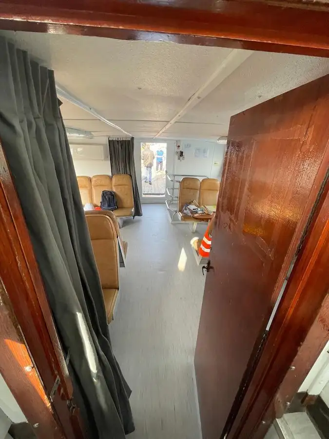 Containerskib til salg