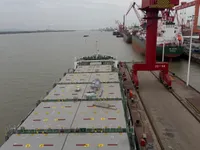 Containerskib til salg