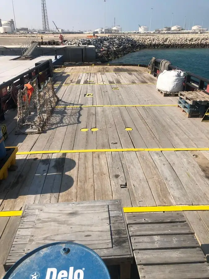 Forsyningsskib til salg