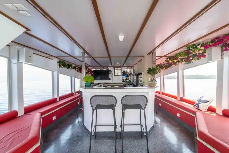 Motorfartøj til salg