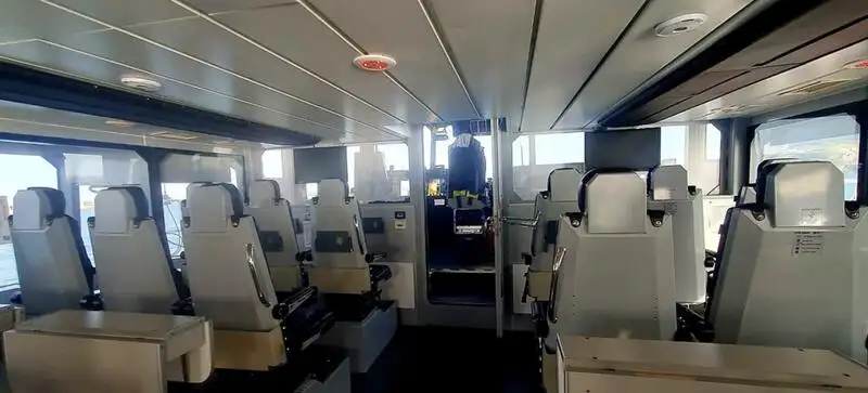 Containerskib til salg