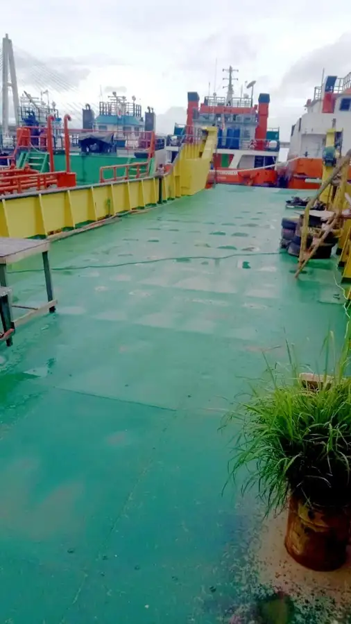 Landing Craft, Tank til salg