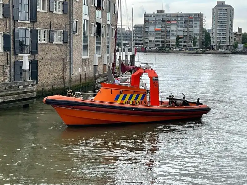 Stiv oppustelig båd til salg