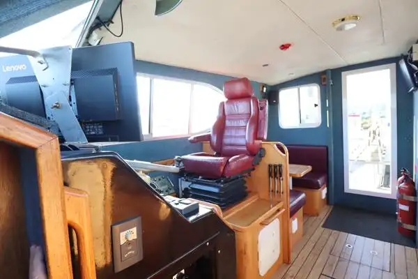 Patruljebåd til salg