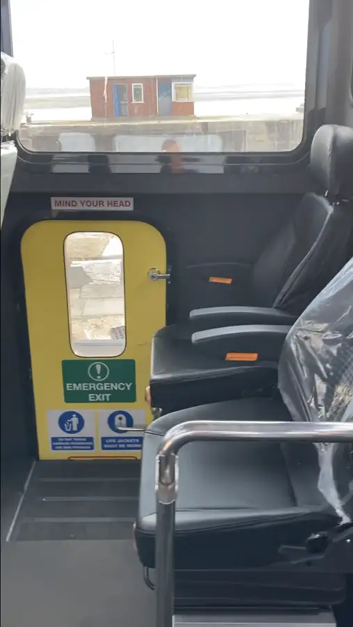 Containerskib til salg