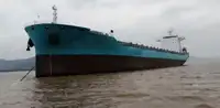 Containerskib til salg